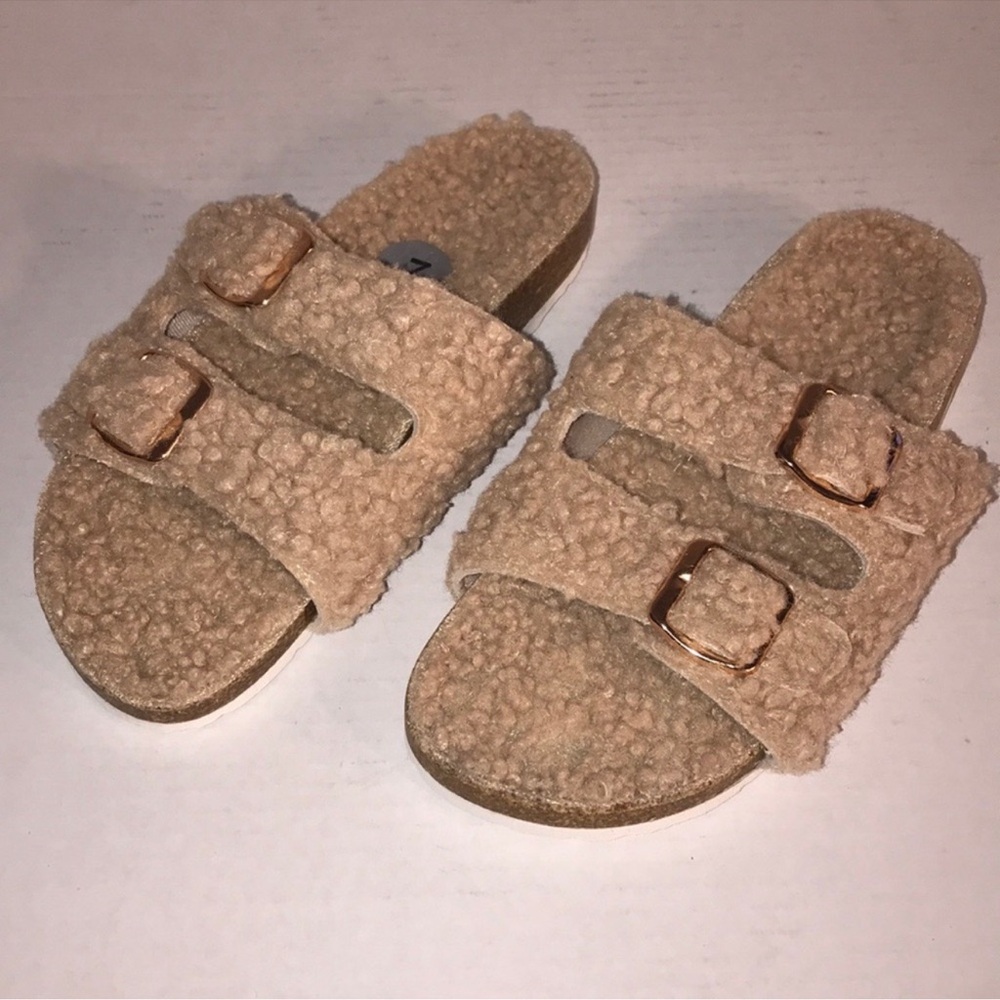 🆕Faux Fur Sandals